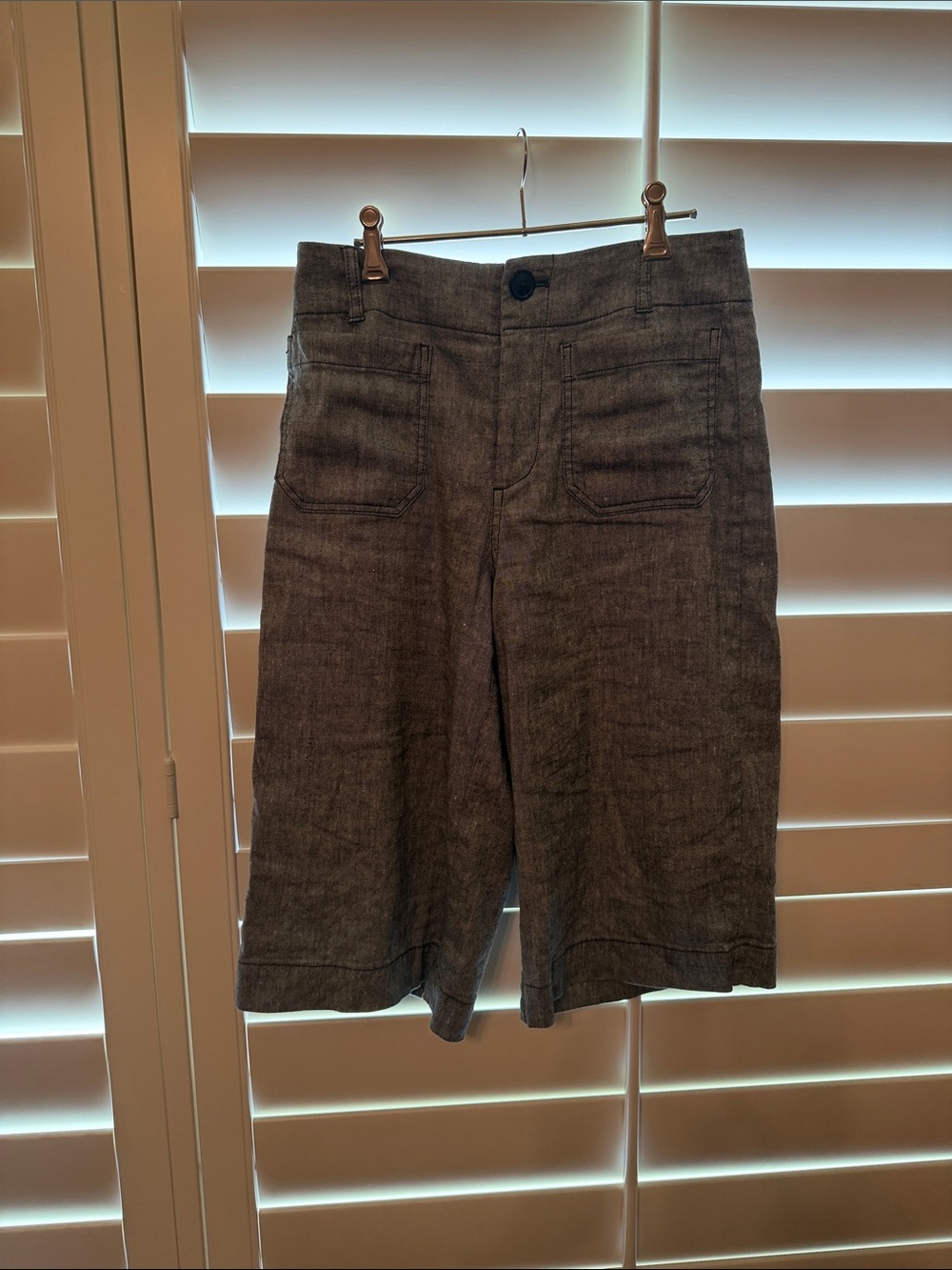 Mauve Women's Cropped Wide-Leg Pants in Charcoal Gray